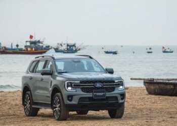 3941778209932 chi tiet ford everest platinum anhdaidien.jpg