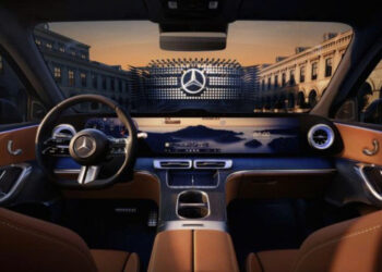 4421778133470 mercedes benz dua phim co tro lai anhdaidien.jpg