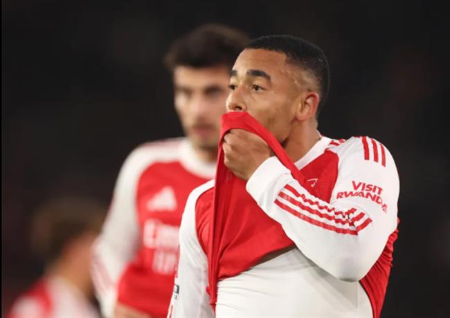 bai toan so 9 cua arsenal khi havertz chan thuong khi gyokeres chua phai loi giai.png