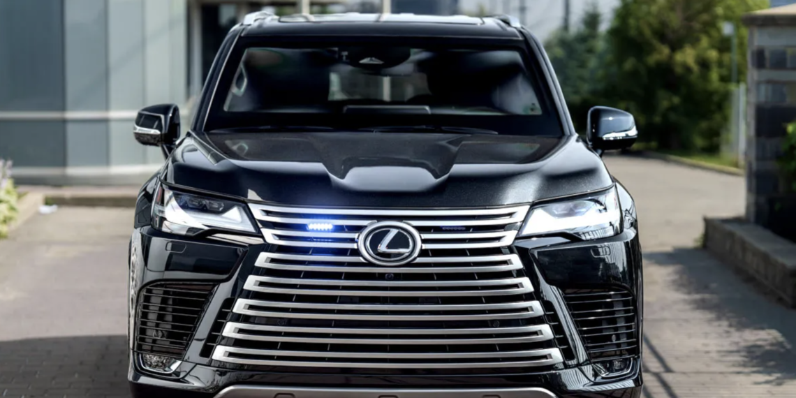 ban do lexus lx 700 boc thep chong duoc dan sung truong ak 47 3172.png