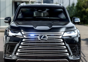ban do lexus lx 700 boc thep chong duoc dan sung truong ak 47 3172.png