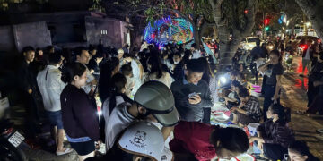 cho ven bien cua lo chi ban dac san top 10 viet nam dem nao cung kin khach 1583.jpg