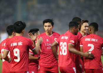 clb cahn dung truoc co hoi vo dich som 3 vong dau 1005222023.jpg