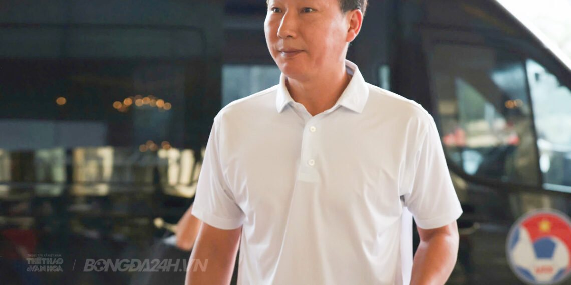 dai dien vff va hlv truong kim sang sik du le boc tham vck asian cup 2027.jpg