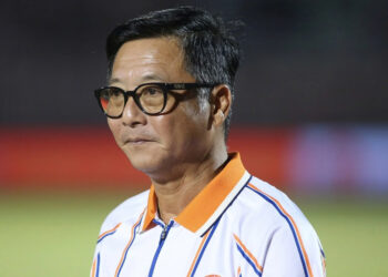 hlv le huynh duc chia tay clb ca tp 1901.jpg