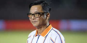 hlv le huynh duc chia tay clb ca tp 1901.jpg