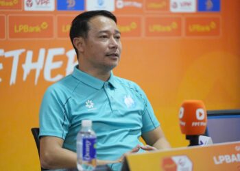 hlv vu hong viet tiet lo cach giup nam dinh tro lai.jpg