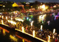 hoi an dong kin ve dem du khach nhich tung buoc tham quan pho co 2316.jpg