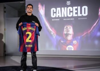 joao cancelo dung truoc co hoi lam nen lich su.jpg