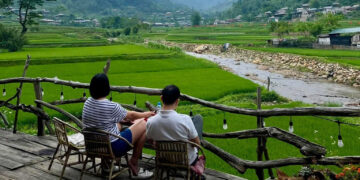 khach ha noi di 220km den noi nghe ten da hanh phuc de tam suoi an mon ngon 1354.jpg