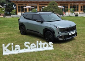 Đánh giá Kia Seltos Hybrid mới: Êm mượt, tinh tế nhưng vẫn còn thiếu chút sức mạnh kia seltos hybrid 6 jpg.18889.jpeg