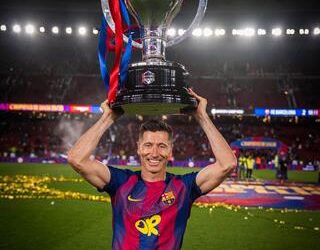 lewandowski van chua chot doi bong moi sau khi roi barca.jpg