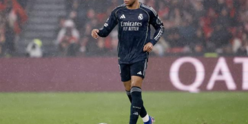 mbappe tiep tuc gay xao tron nghiem trong tai real madrid.png