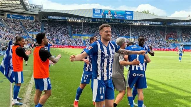 nhan dinh alaves vs barca 2h30 ngay 145 no luc tru hang.jpg