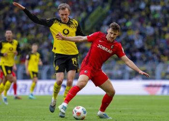 nhan dinh freiburg vs wolfsburg 00h30 ngay 45 bundesliga 202526.jpg