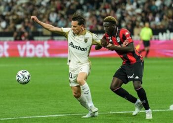 nhan dinh lens vs nantes 01h45 ngay 95 ligue 1 202526.jpg