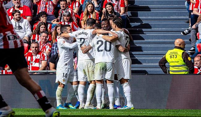 nhan dinh valencia vs rayo vallecano 00h00 ngay 155 la liga 202526.jpg