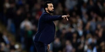 nua doi hinh real madrid khong con muon noi chuyen voi arbeloa.jpg