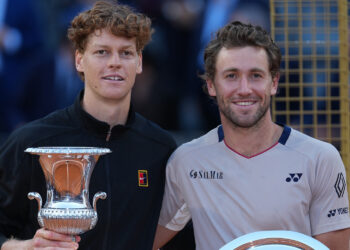 roland garros khai mac kho can buoc jannik sinner 329.jpg