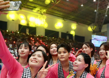 thanh thuy va cac chan dai bong chuyen gay sot o cup vtv9 641.jpeg