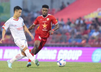 the cong viettel thang de ha tinh v league chua the nga ngu 1729.jpg