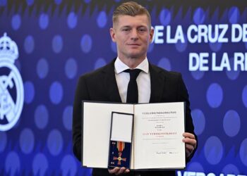 toni kroos dem ngay tro lai real madrid.jpg