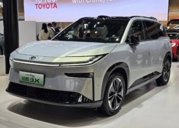 toyota bz3x 6 jpg.18492.jpeg