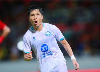 truc tiep bong da selangor 1 1 nam dinh tuyen thu viet nam go hoa 2932.jpg