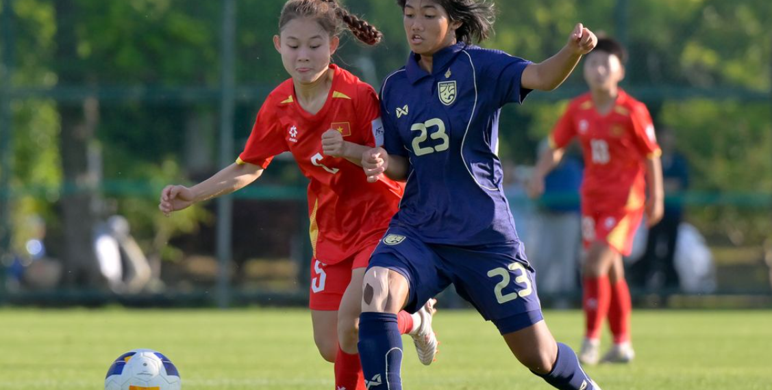 u17 nu viet nam kien cuong cam hoa thai lan tai giai chau a 0105170155.png