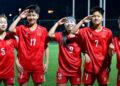 u17 nu viet nam nhan nua ty lo doi thu tranh ve world cup.jpg