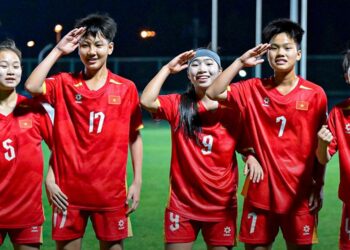 u17 nu viet nam nhan nua ty lo doi thu tranh ve world cup.jpg