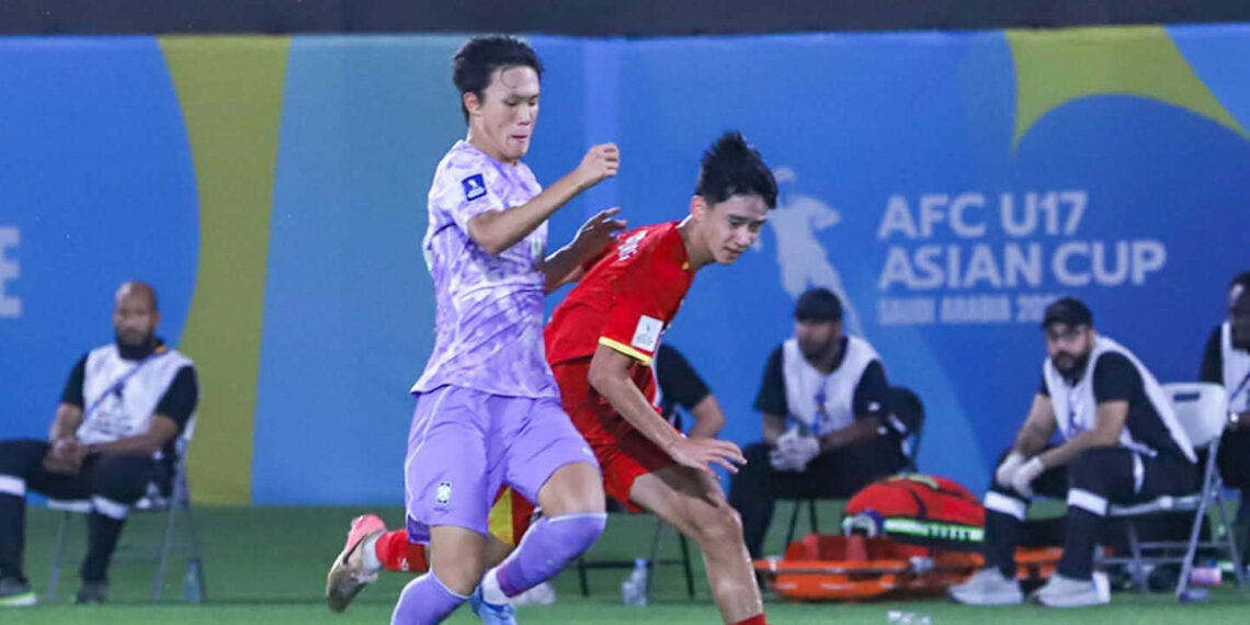 video bong da u17 viet nam vs u17 han quoc 10 phut choang vang 216.jpg