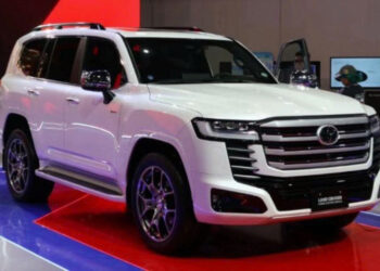 1331782485573 toyota land cruiser hev ra mat dong nam a anhdaidien.jpg