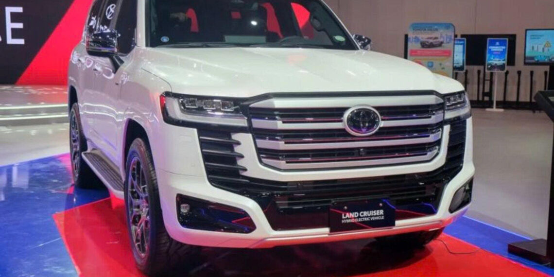 2121780889830 toyota land cruiser hybrid chinh thuc ra mat dong nam a anhdaidien.jpg