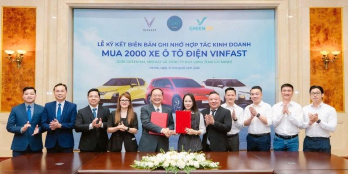 6011781484785 cong ty huy long hop tac voi green sm anhdaidien.jpg