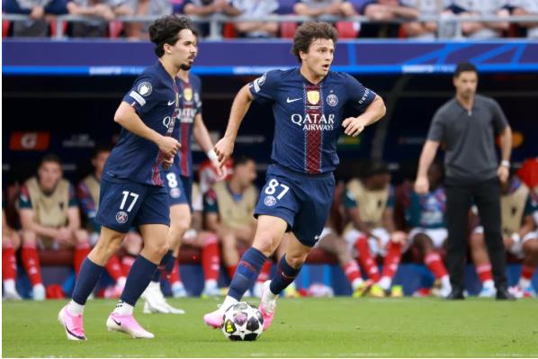 PSG quyết định tương lai Joao Neves và Vitinha 7 1006153718.png