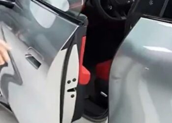 Bị cửa hít Xiaomi SU7 làm gãy ngón tay, chủ xe nhận 1.000 điểm ứng dụng bồi thường 8161781496802 bi cua hit xiaomi su7 lam gay ngon tay anhdaidien.jpg
