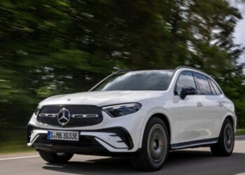 9431780989005 mercedes benz glc 350e chuan bi ra mat viet nam anhdaidien.jpg