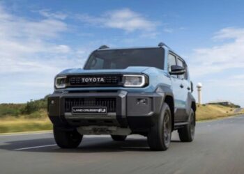 9891782485017 toyota land cruiser fj sap ve viet nam anhdaidien.jpg