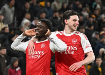 arsenal sap hoan tat hop dong moi voi declan rice.png