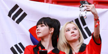 dan cdv xinh dep nong bong thieu dot khan dai world cup 2877.jpg