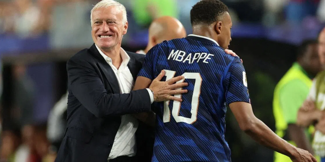 hlv didier deschamps ung ho kylian mbappe pha ky luc ghi ban cua messi 2306110913.png