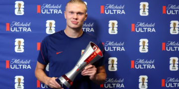 hlv stale solbakken giai thich ly do haaland khong ra san truoc phap.png