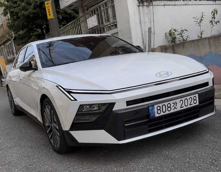 Hyundai Elantra 2027 mà lên form góc cạnh thế này, anh em có chốt đơn không? hyundai elantra 2027 2027 222 jpg.19419.jpeg