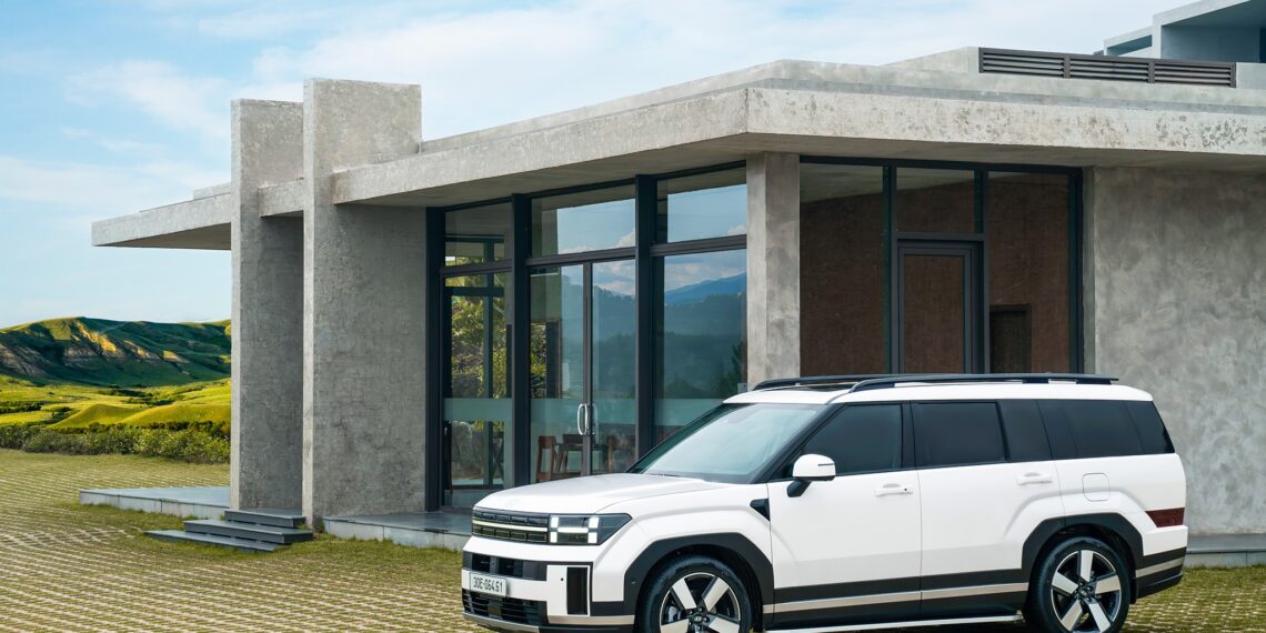 Loạt ô tô giảm giá mạnh trong tháng 6: Có mẫu giảm tới hơn 300 triệu đồng hyundai santa fe 2 jpg.19157.jpeg