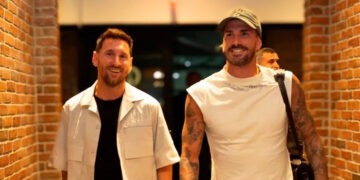 messi khong o cung phong voi de paul de giu 2141.jpg