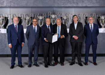 ong florentino perez tiep tuc giu chuc chu tich real madrid den nam 2030 1206031940.png