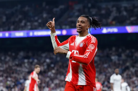 real madrid san sang kich no bom tan 200 trieu euro vi sao tuyen phap.png