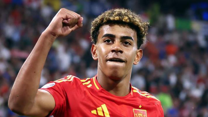 Lamine Yamal có những phẩm chất của Lionel Messi ronaldo chi ra hai ung vien sang gia nhat cho chuc vo dich world cup.jpg