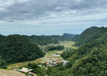 thung lung truong tho cach ha noi hon 100km dem ngu khong can khoa cua 2101.jpg